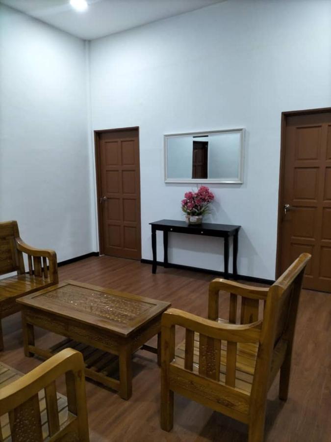 Noorsyah Roomstay Kangar Bagian luar foto