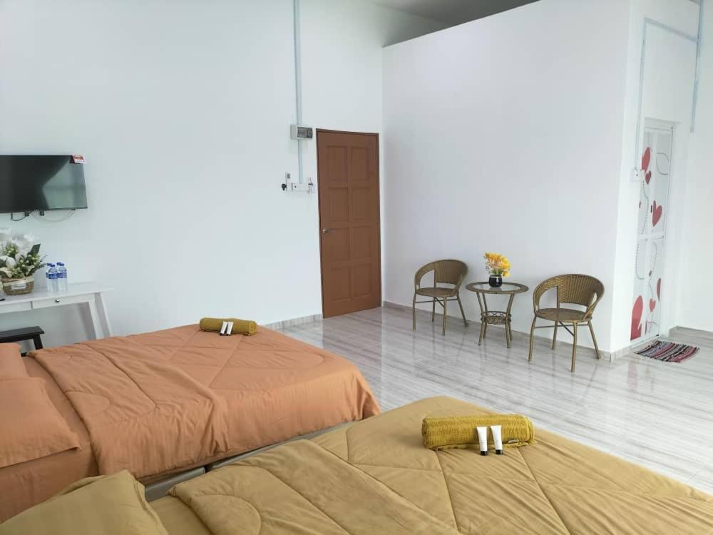 Noorsyah Roomstay Kangar Bagian luar foto